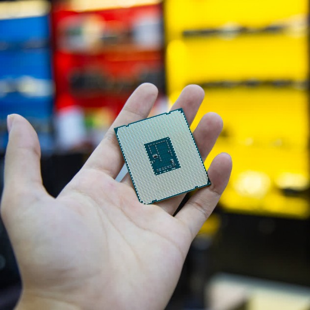 CPU Intel Xeon E5-2680 v3 (2.50GHz turbo up to 3.30GHz, 12 nhân, 24 luồng, 30MB Cache, 120W) - Socket Intel LGA 2011-v3 (Tray)
